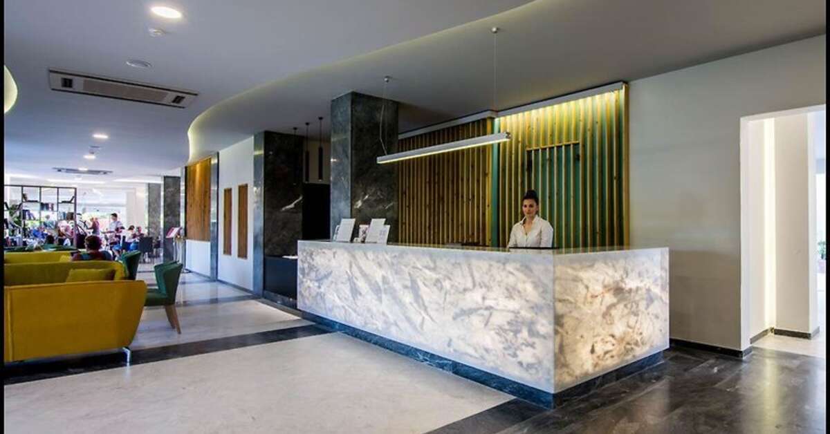 Een foto van het interieur van Surreal Exotica Hotel & Spa by Zante Plaza