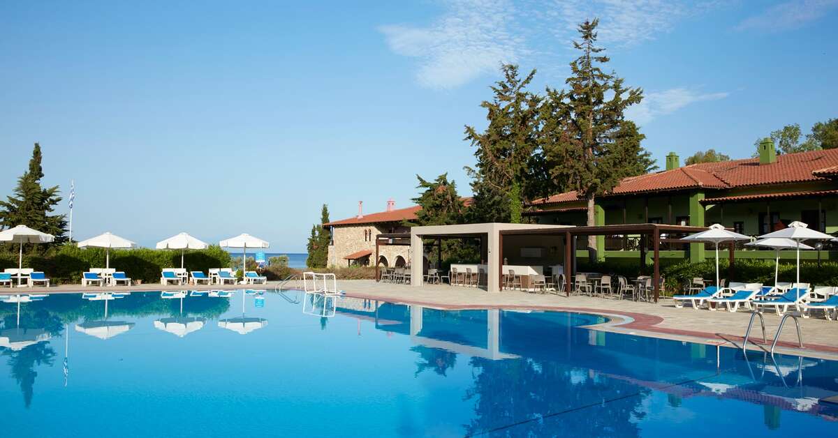 Een foto van het zwembad bij Simantro Resort