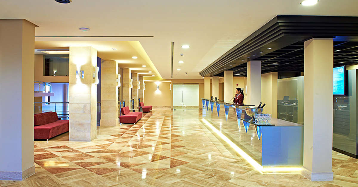 Een foto van het interieur van TUI Blue Playa la Barrosa