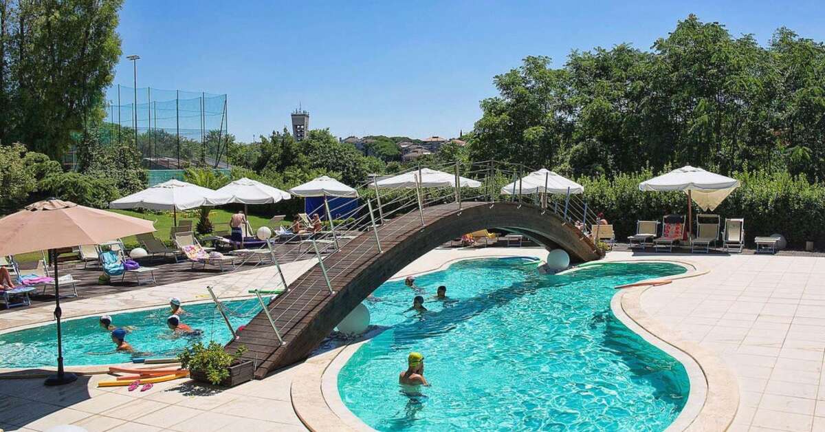 Ein Foto Excel Hotel Roma Montemario