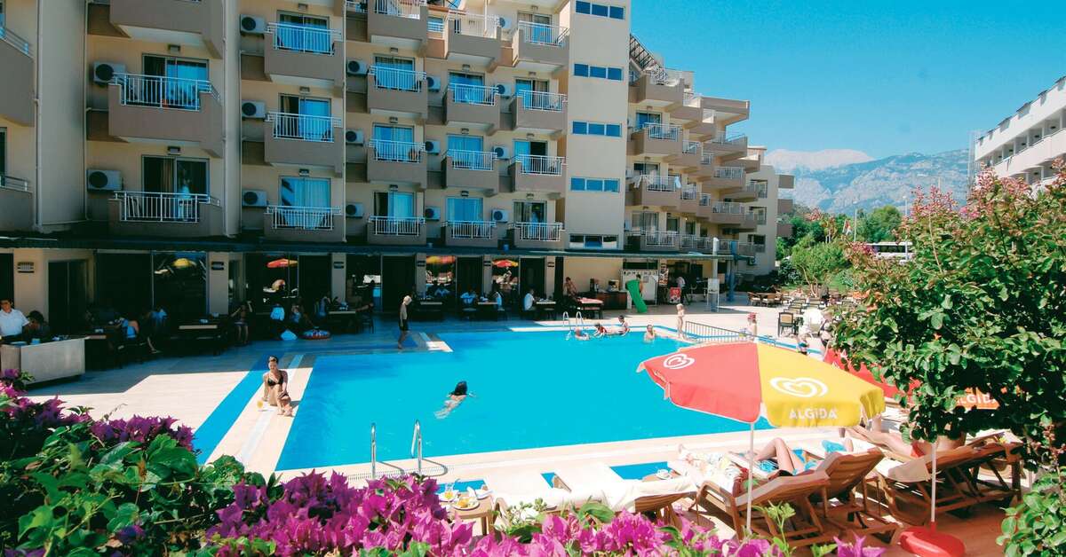 Een foto van het zwembad bij Viking Nona Beach Hotel