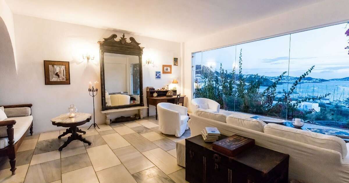 Een foto van het interieur van Rhenia Hotel