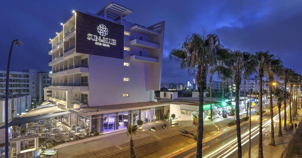 Ein Foto von der Außenansicht des Gaia Sun N Blue Hotel