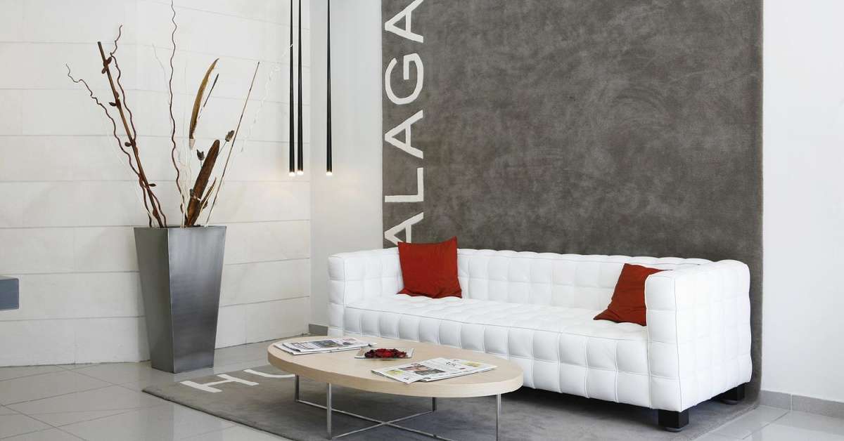 Een foto van het interieur van Hotel Guadalmedina