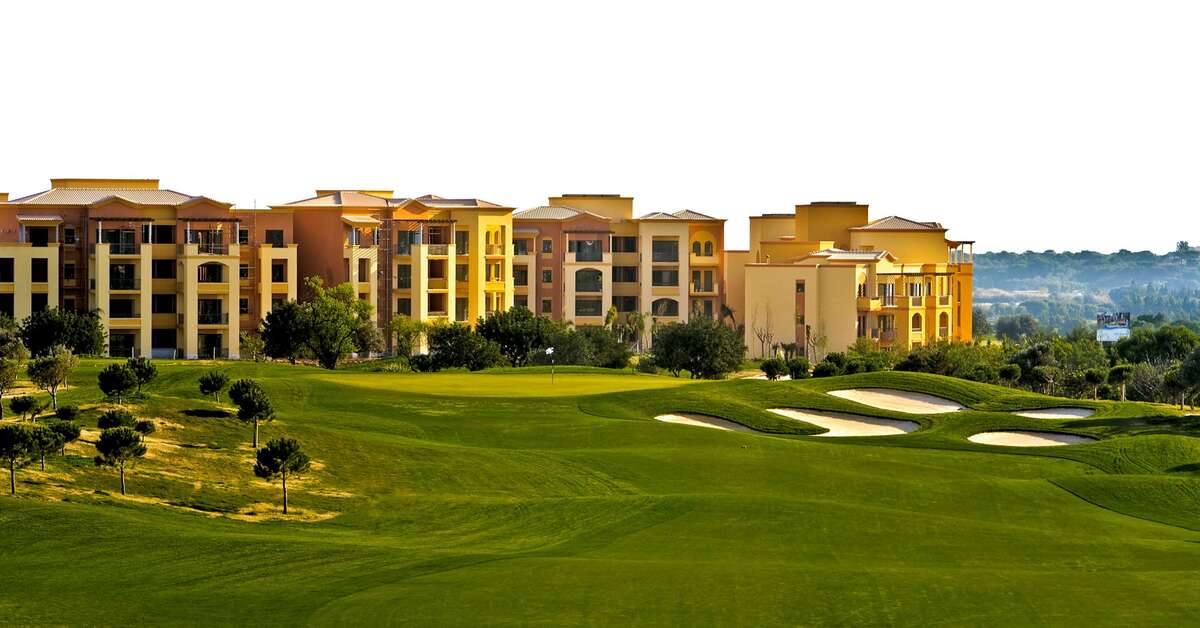 Een foto van de buitenkant van The Residence Vilamoura