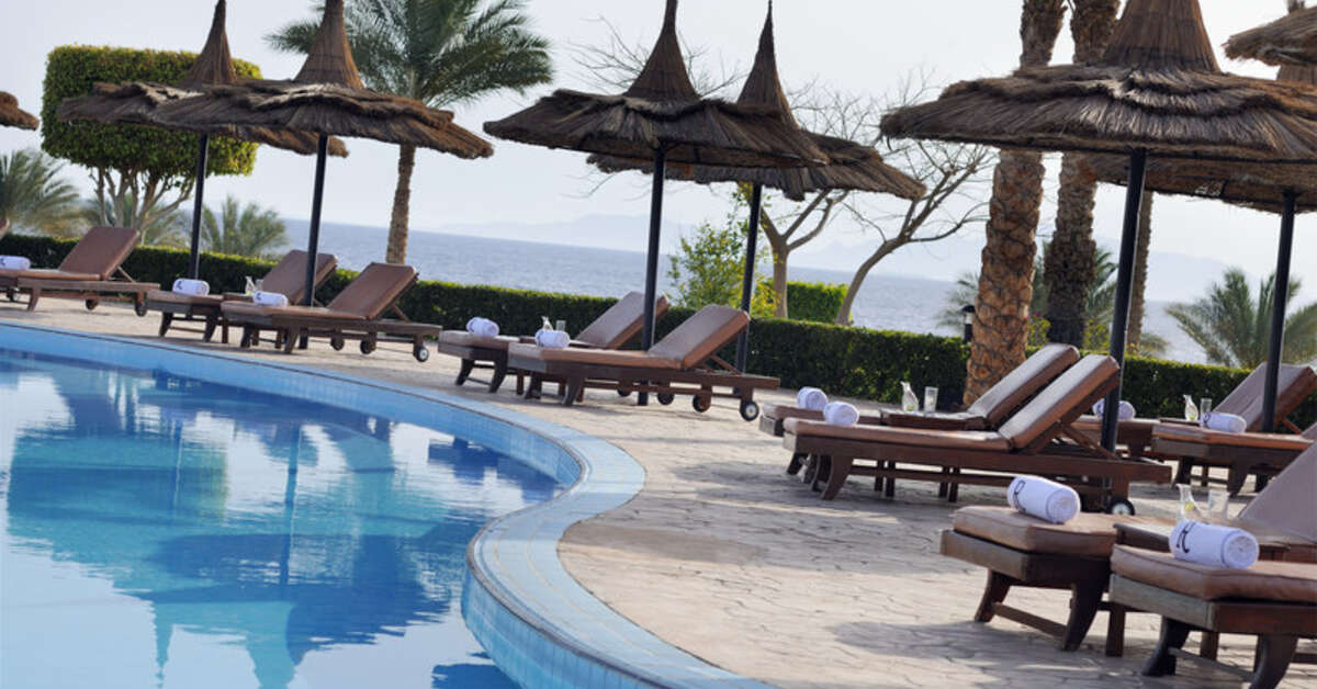 Ein Foto vom Pool im Renaissance Golden View Beach Resort