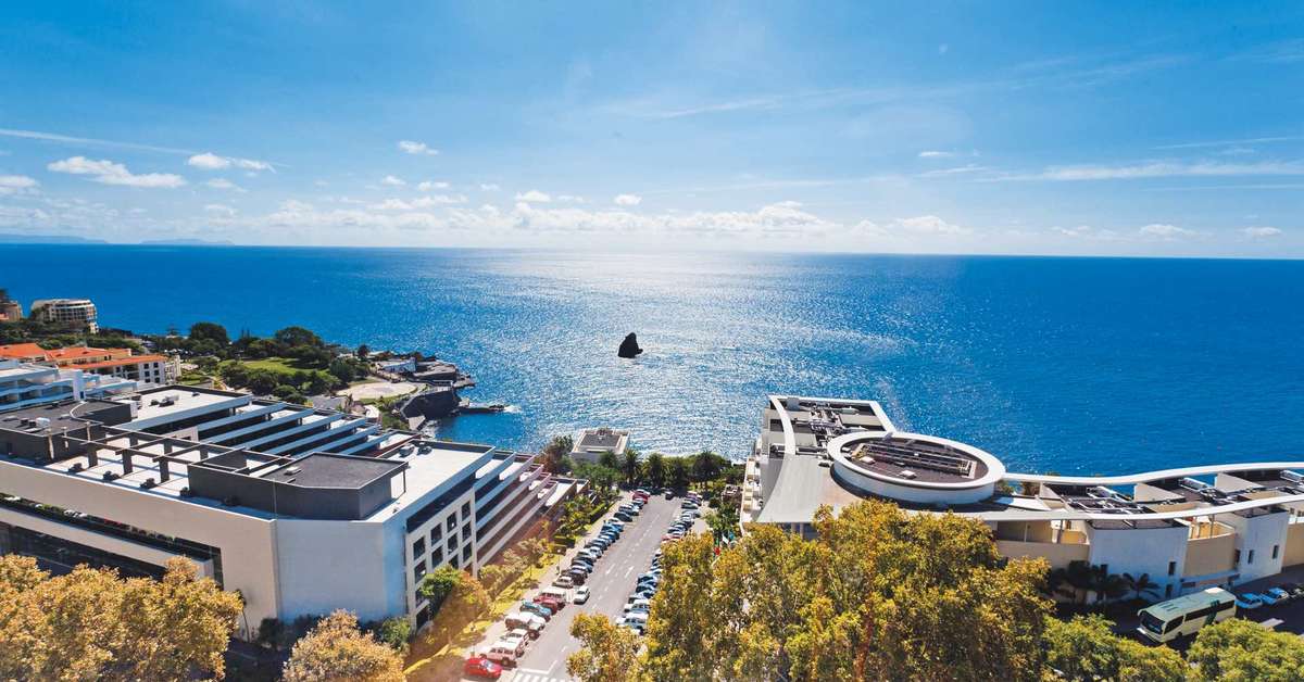 Een foto van de buitenkant van Alto Lido Hotel