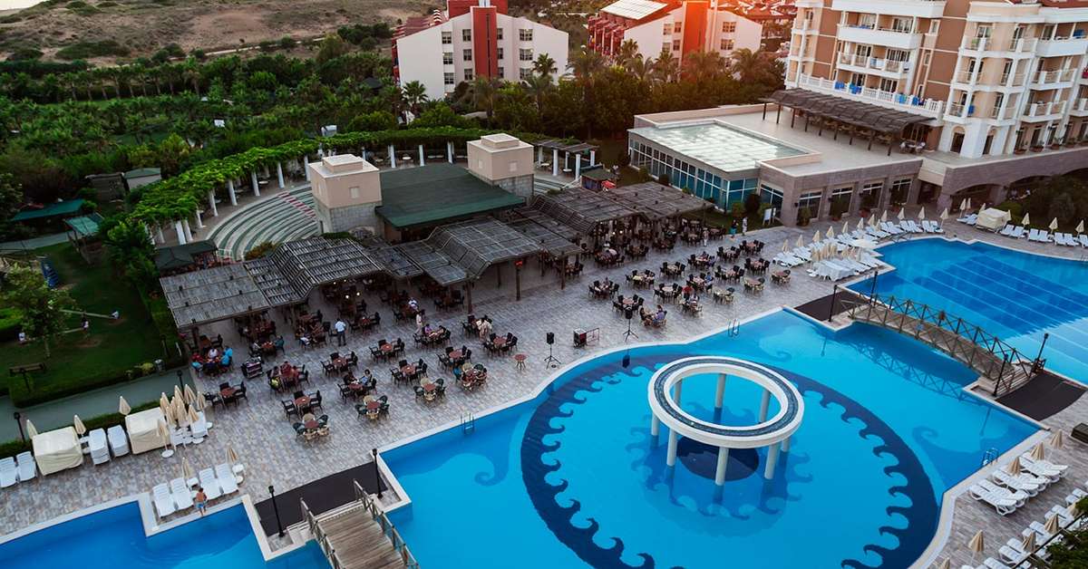 Ein Foto vom Pool im Trendy Aspendos Beach