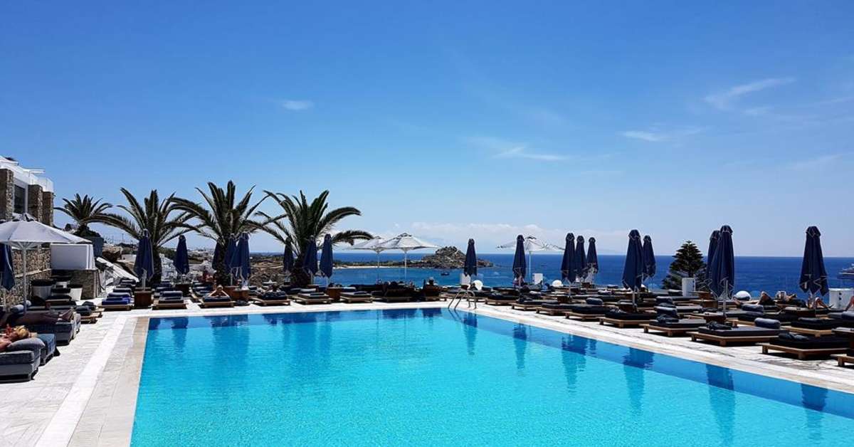 Een foto van het zwembad bij Myconian Ambassador - Relais & Chateaux