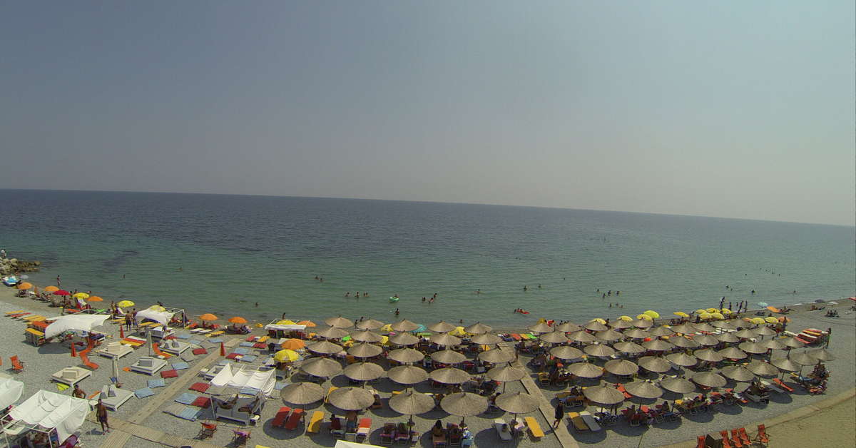 Een foto van het strand bij Litohoro Olympus Resort