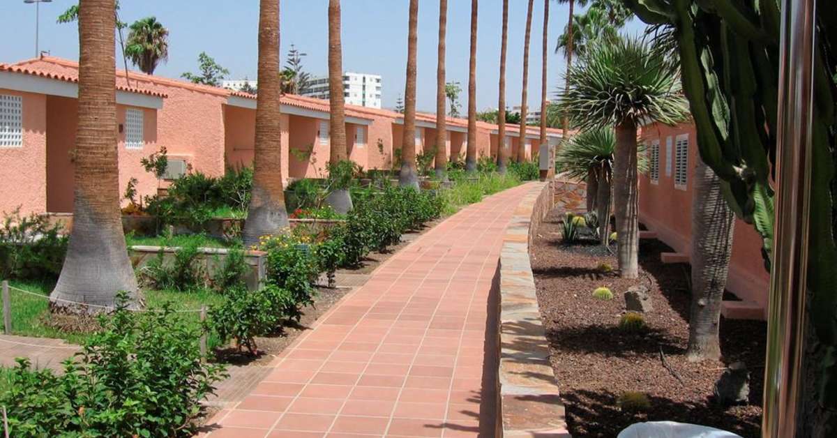 Een foto van het terras bij Bungalows Los Girasoles