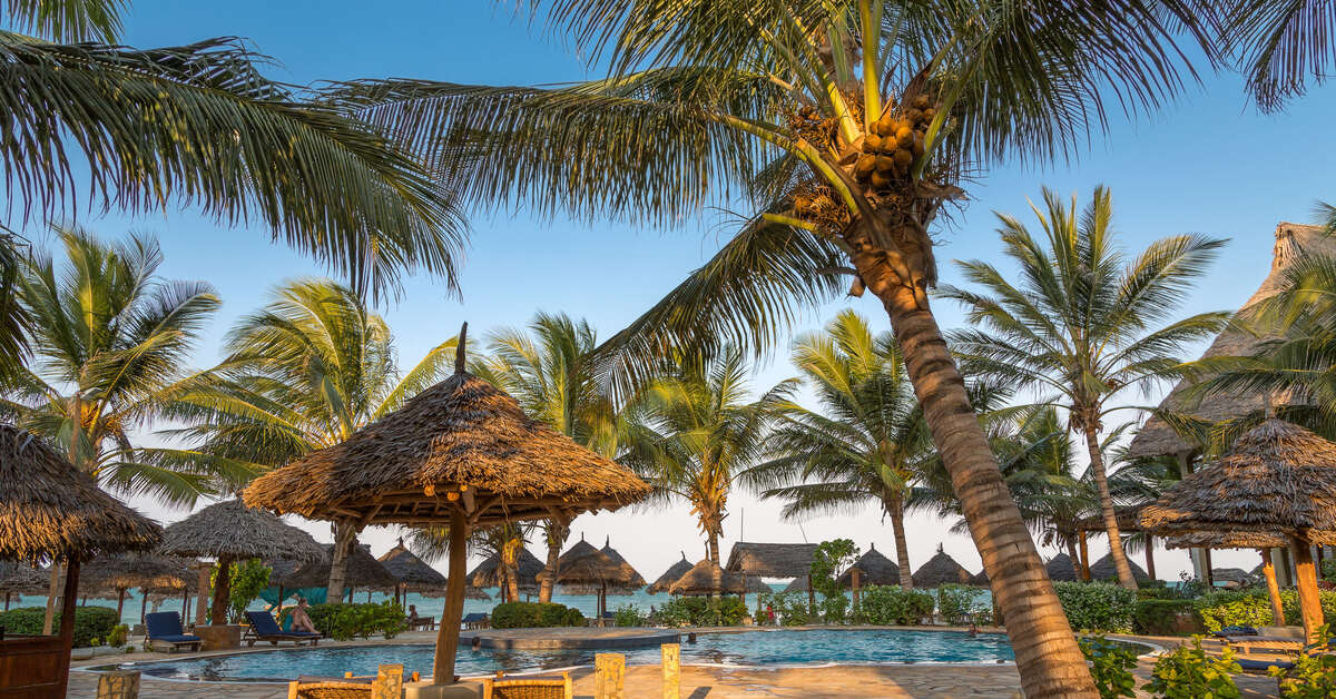 Een foto van het zwembad bij Waridi Beach Resort & Spa