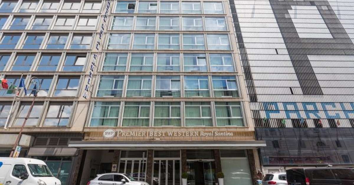 Ein Foto von der Außenansicht des Best Western Premier Hotel Royal Santina