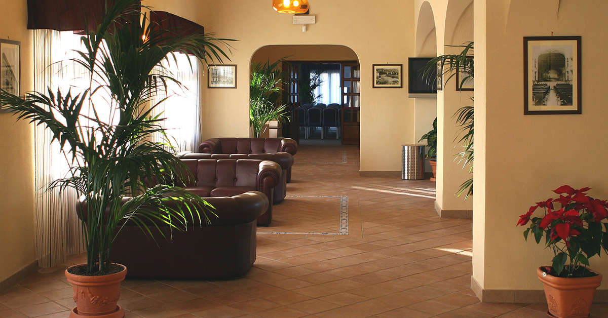 Een foto van het interieur van Hotel Baia d’Oro