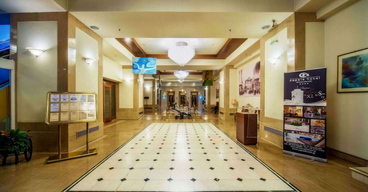Een foto van het interieur van Capsis Hotel Thessaloniki