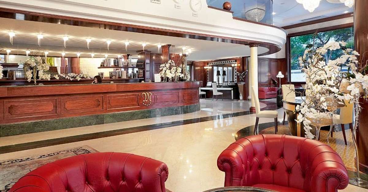 Een foto van het interieur van Grand Hotel Minareto