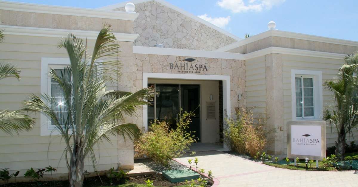 Een foto van de buitenkant van Luxury Bahia Principe Esmeralda