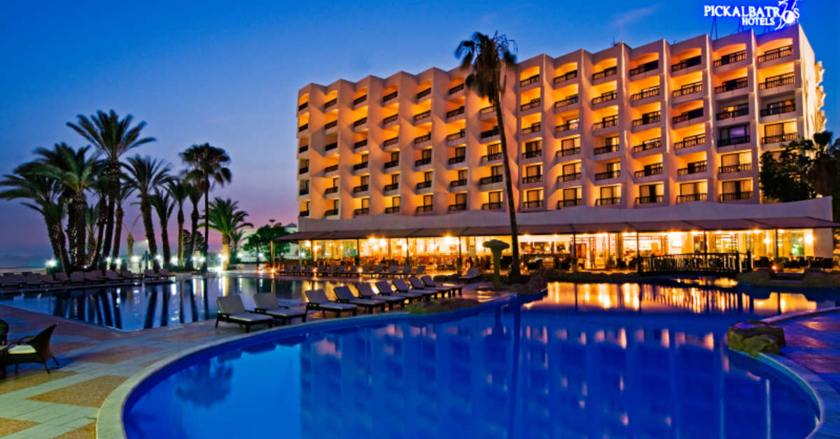 Een foto van het zwembad bij Royal Mirage Agadir