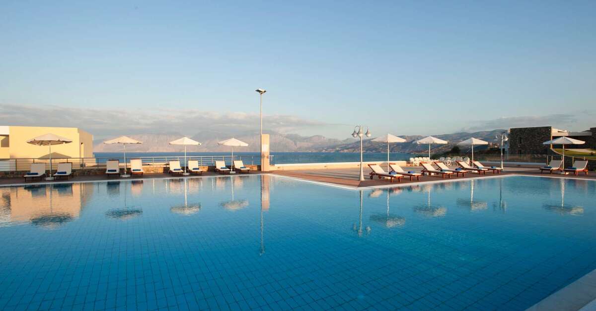 Een foto van het zwembad bij Miramare Resort & Spa