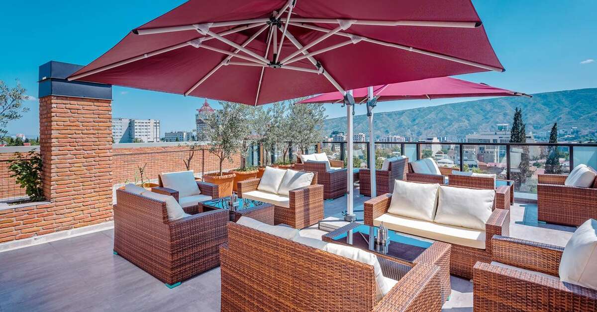 Een foto van Ramada by Wyndham Tbilisi Old City