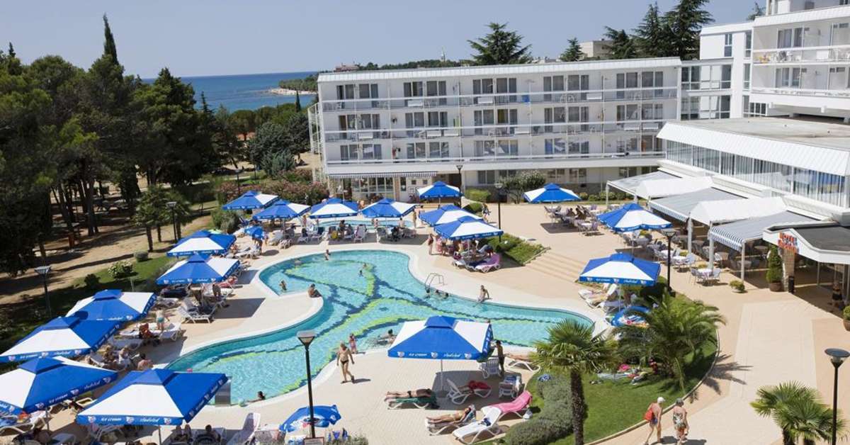 Een foto van het zwembad bij Laguna Maradiso Hotel by Aminess