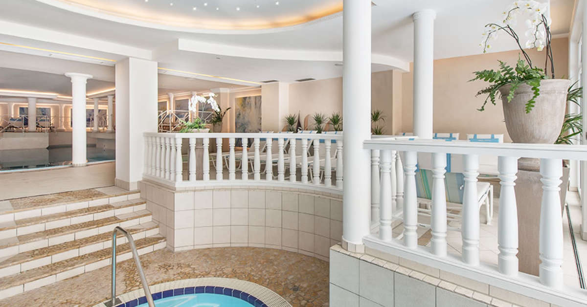 Een foto van het zwembad bij Hotel Austria & Bellevue