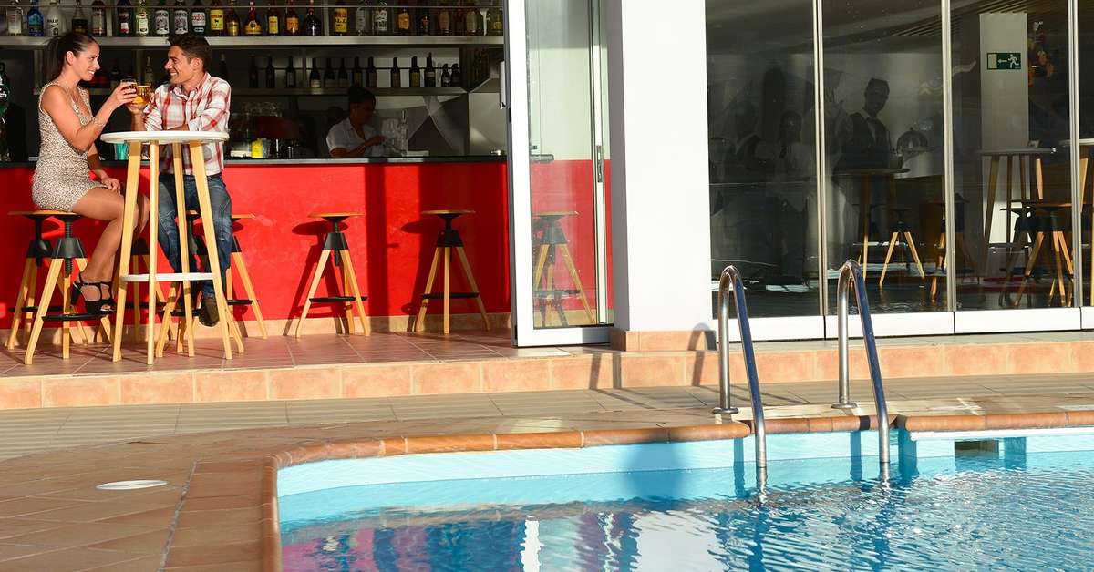 Ein Foto vom Pool im Hotel Servatur Casablanca