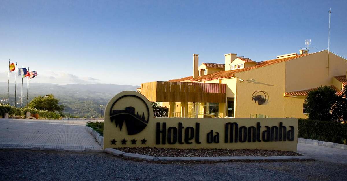 Een foto van de buitenkant van Hotel da Montanha