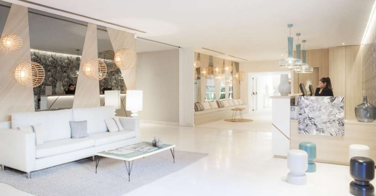 Een foto van het interieur van Hotel Ibersol Antemare Spa