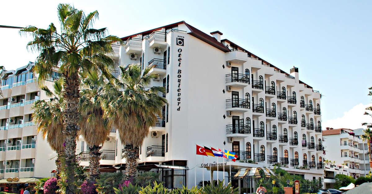 Een foto van de buitenkant van Hotel Boulevard