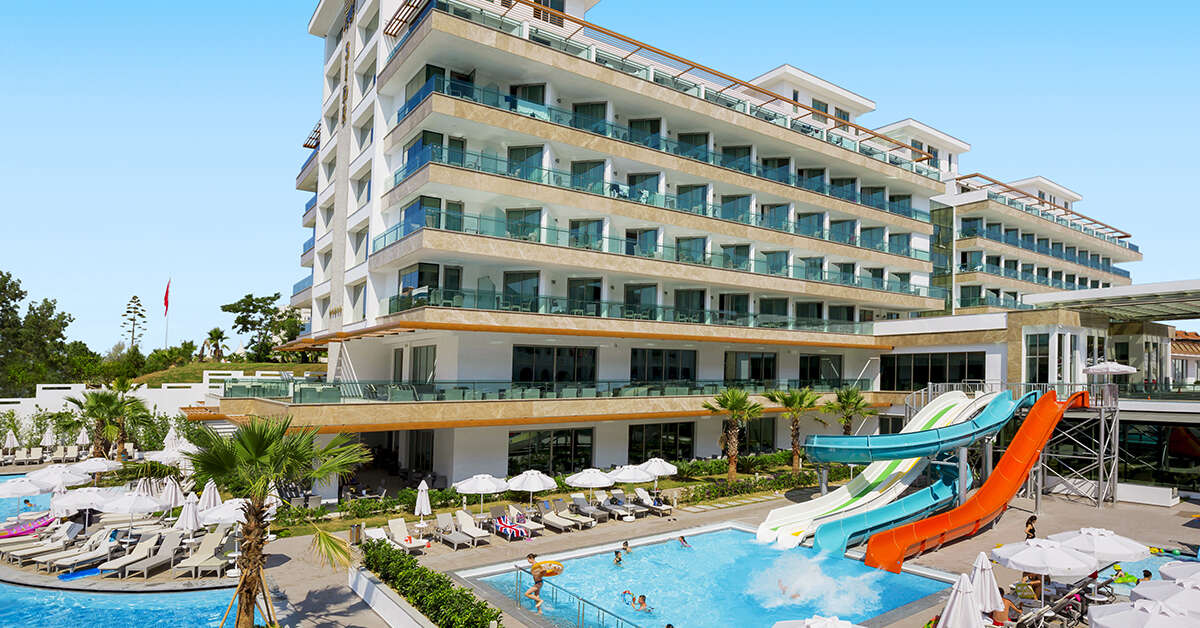 Ein Foto vom Pool im Side Sunport Hotel & Spa