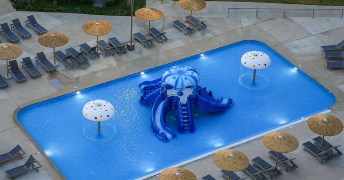 Een foto van het zwembad bij Akti Imperial Deluxe Spa & Resort