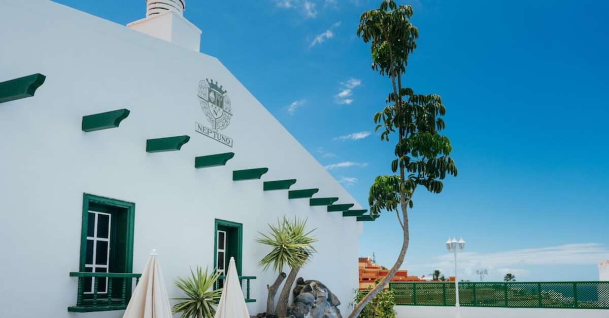 Een foto van het zwembad bij Aparthotel Neptuno
