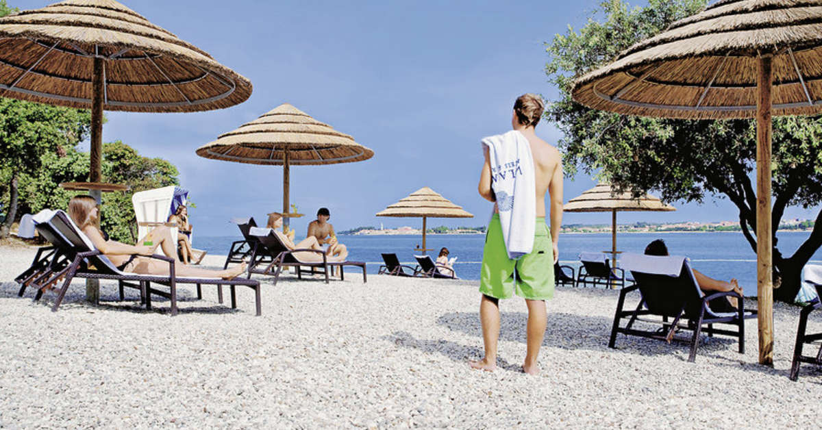 Een foto van het strand bij Valamar Club Tamaris & Residence