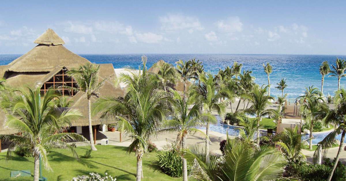 Een foto van de buitenkant van Grand Oasis Cancun