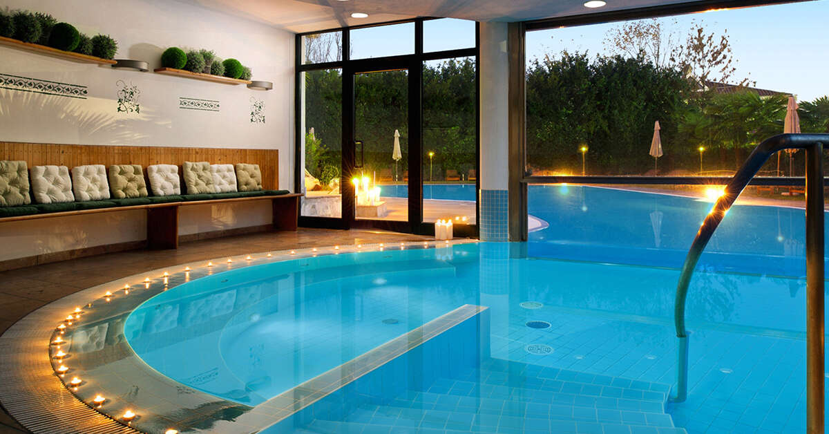 Een foto van het zwembad bij Villa Pace Park Hotel Bolognese