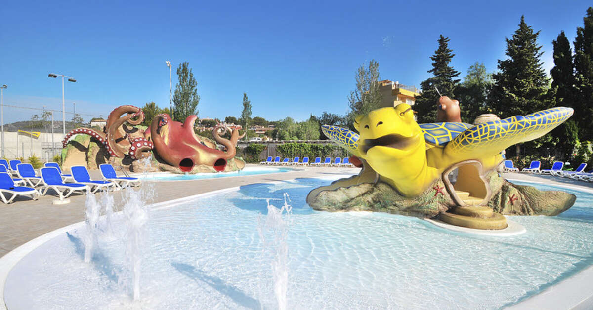 Een foto van het zwembad bij MarSenses Rosa del Mar & Spa