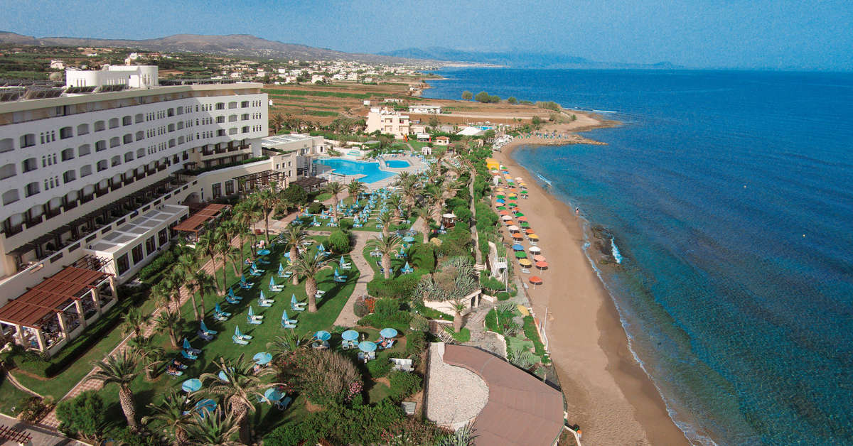 Een foto van het zwembad bij Hotel Aegean Melathron Thalasso & Spa