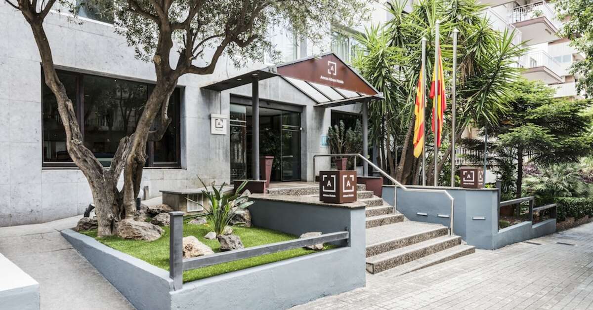 Een foto van de buitenkant van Arenas Atiram Hotel