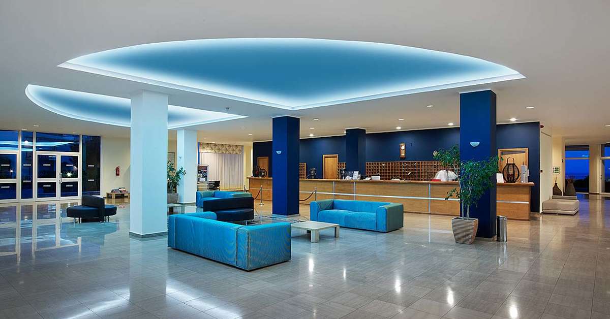 Een foto van het interieur van Labranda Miraluna Village & Spa