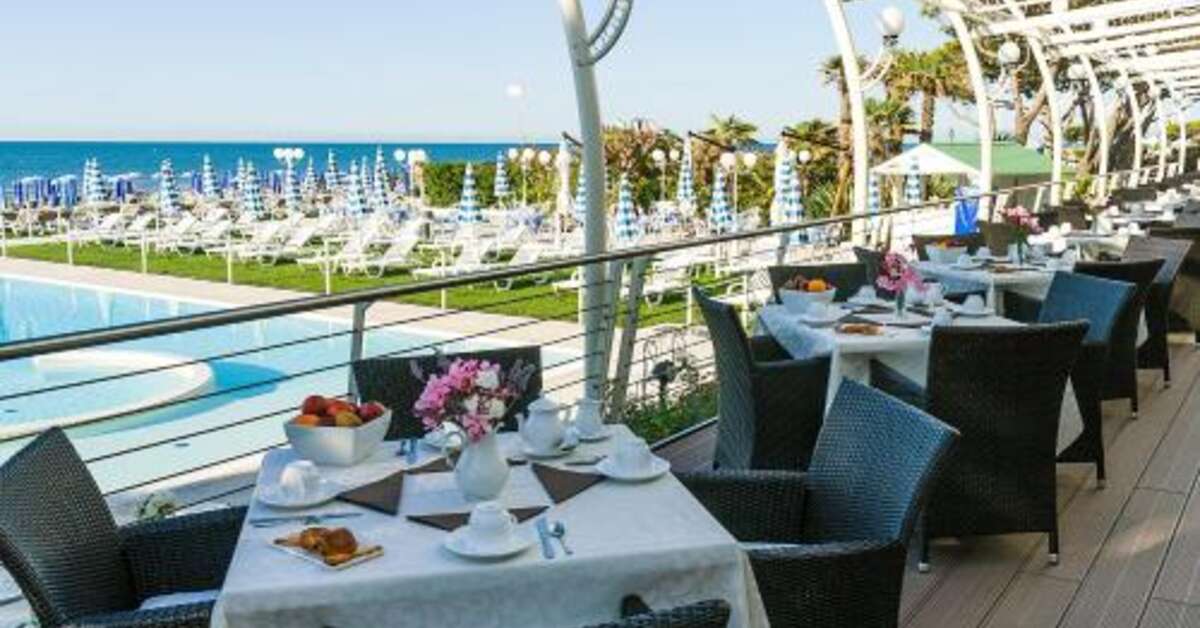 Ein Foto von der Terrasse im Hotel Le Soleil