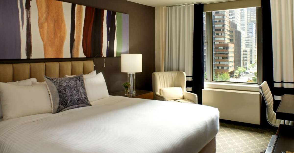 Ein Foto Fifty Hotel & Suites by Affinia