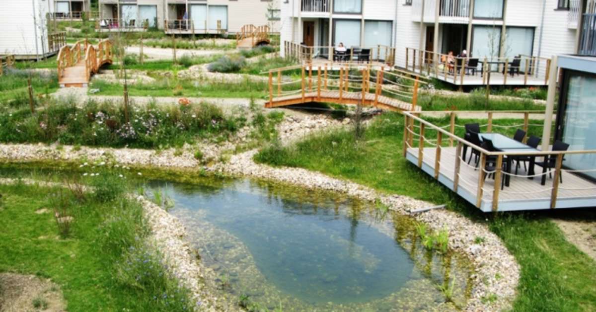 Een foto van de buitenkant van Golden Lakes Village