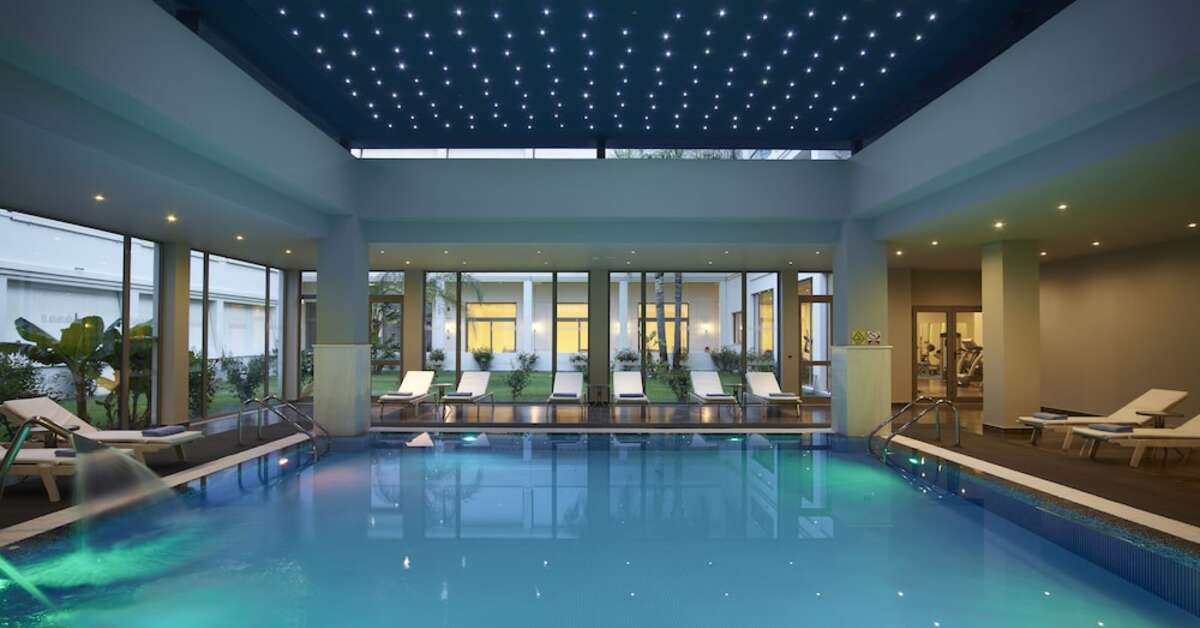 Een foto van het zwembad bij Apollo Blue