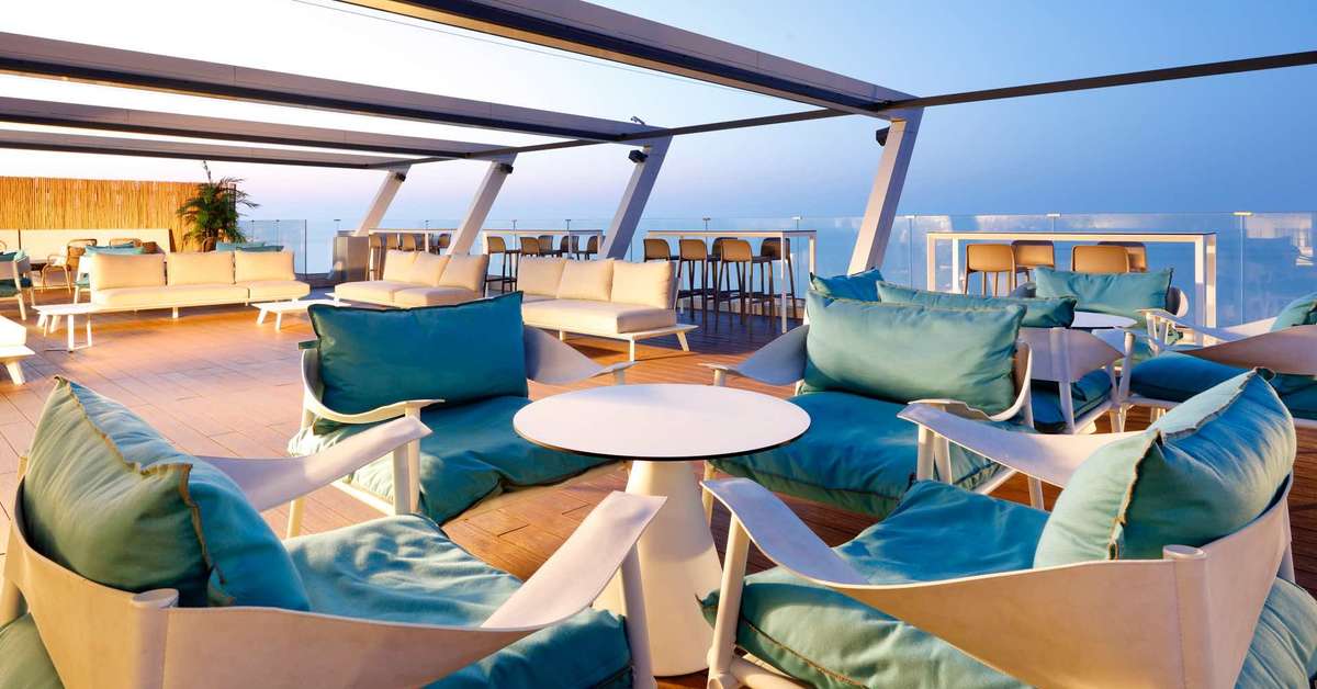 Een foto van het terras bij Benalma Hotel Costa del Sol