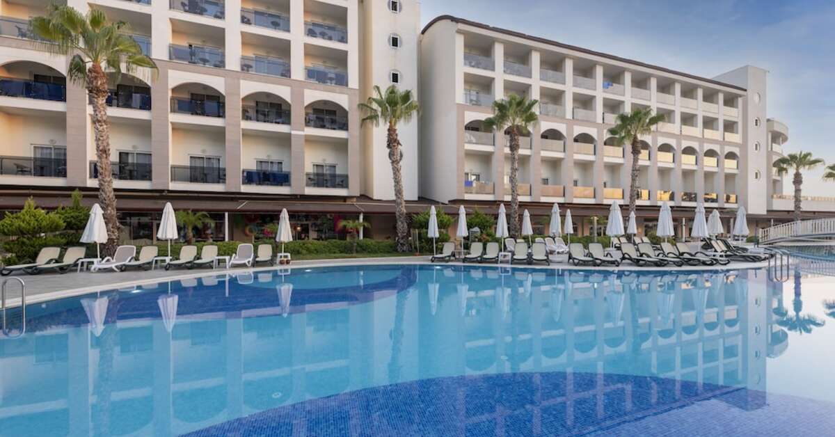 Een foto van het zwembad bij Port River Hotel & Spa