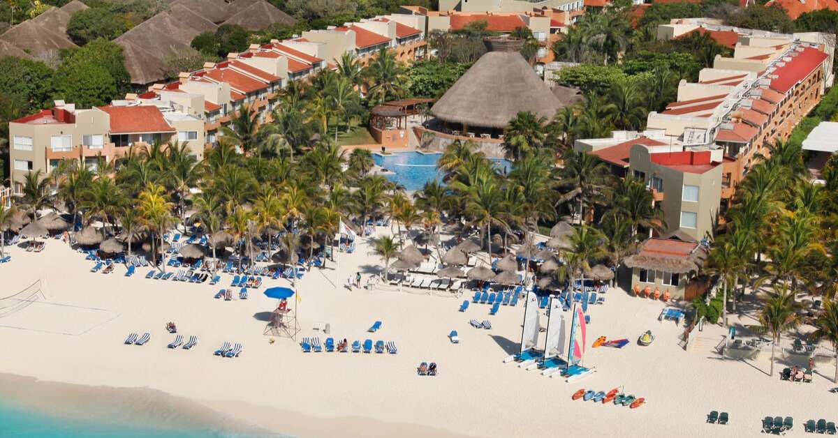 Een foto van de buitenkant van Viva Wyndham Azteca