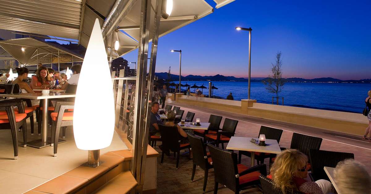 Een foto van het terras bij THB Gran Bahia
