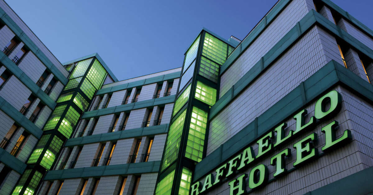 Een foto van de buitenkant van Hotel Raffaello