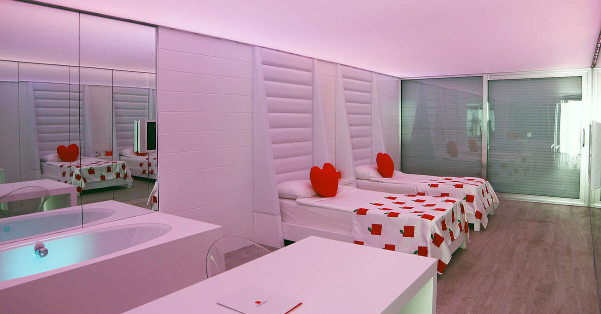 Ein Foto Adam & Eve Hotel